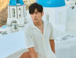 周杰伦划水争议升级！在日本高亢唱满两小时粉丝直言比国内强太多