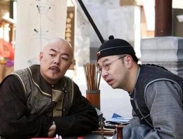 乾隆在路边吃瓜，连连称赞瓜甜，走出百米后突然下令：处死瓜农