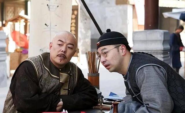 乾隆在路边吃瓜,连连称赞瓜甜,走出百米后突然下令:处死瓜农