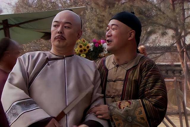 乾隆在路边吃瓜,连连称赞瓜甜,走出百米后突然下令:处死瓜农