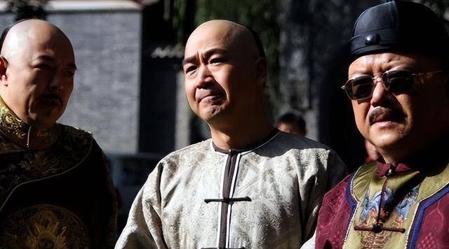 乾隆在路边吃瓜,连连称赞瓜甜,走出百米后突然下令:处死瓜农