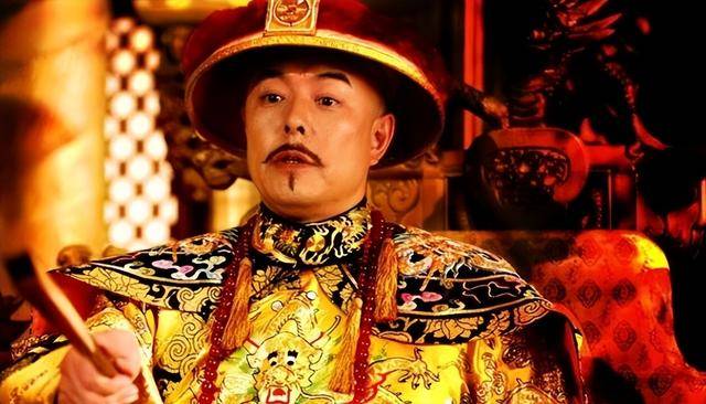 乾隆在路边吃瓜,连连称赞瓜甜,走出百米后突然下令:处死瓜农