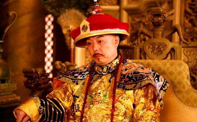 乾隆在路边吃瓜,连连称赞瓜甜,走出百米后突然下令:处死瓜农